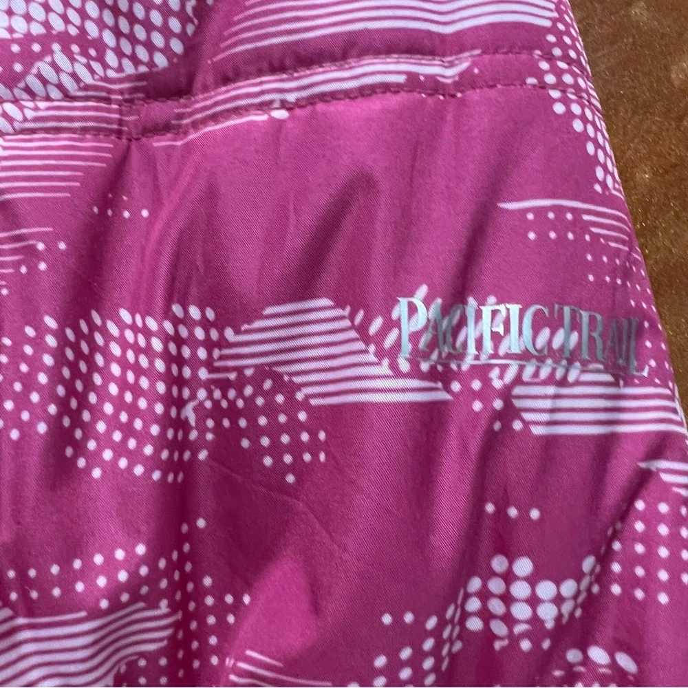 NWT Pacific Trail Insulated Hooded Jacket Pink Large with fleece detachable hood